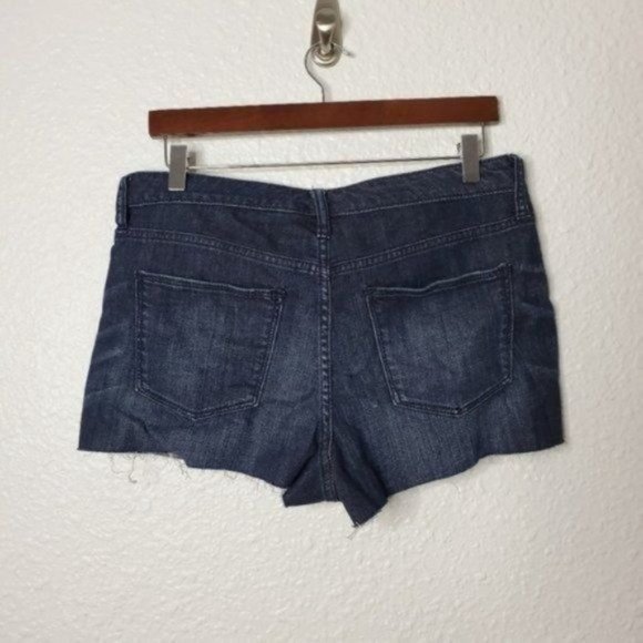 Universal Thread High-Rise Dark Wash Jean Shorts - Picture 2 of 8